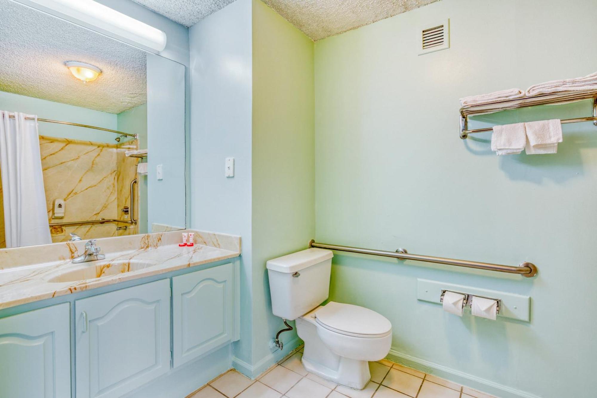 Готель Oyo Townhouse Tulsa Woodland Hills Екстер'єр фото