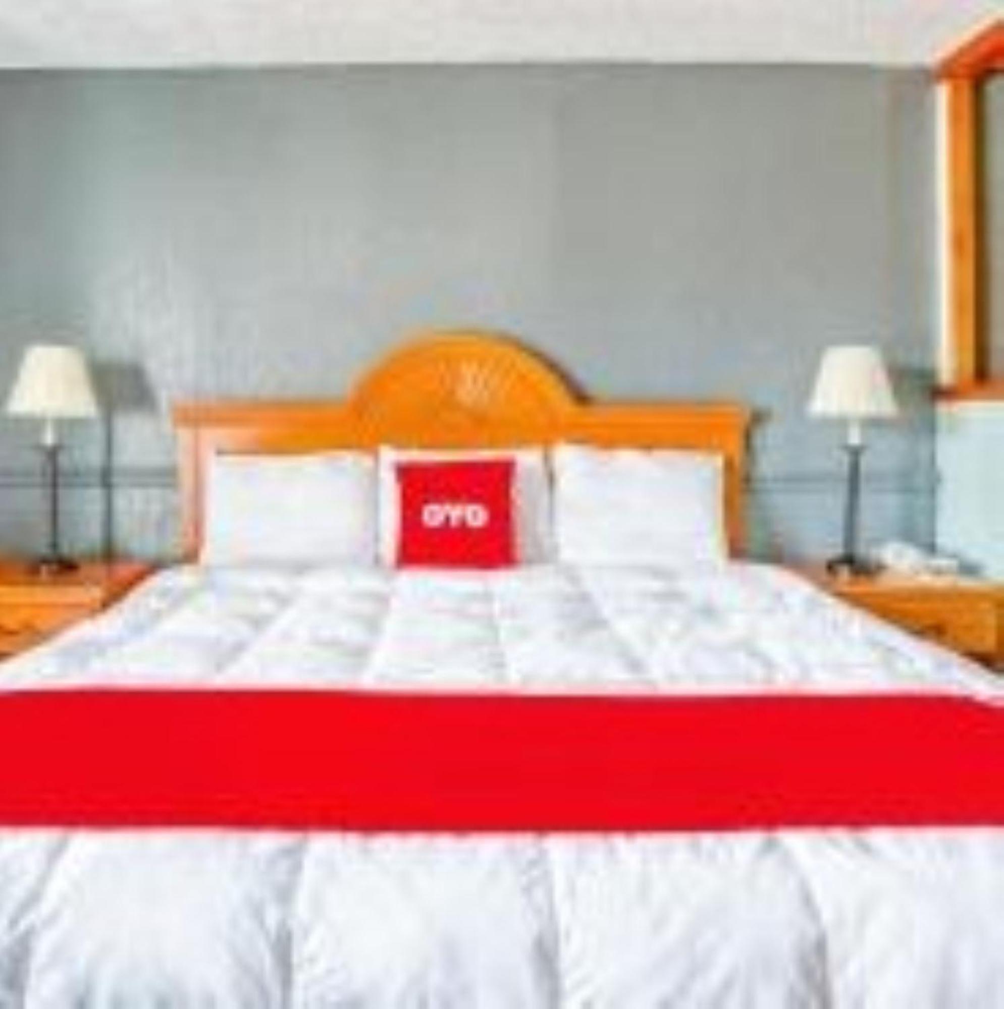 Готель Oyo Townhouse Tulsa Woodland Hills Екстер'єр фото